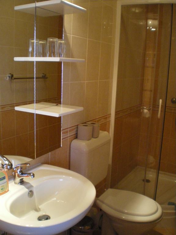 Mediterran-Apartmanok-哈卡尼 外观 照片