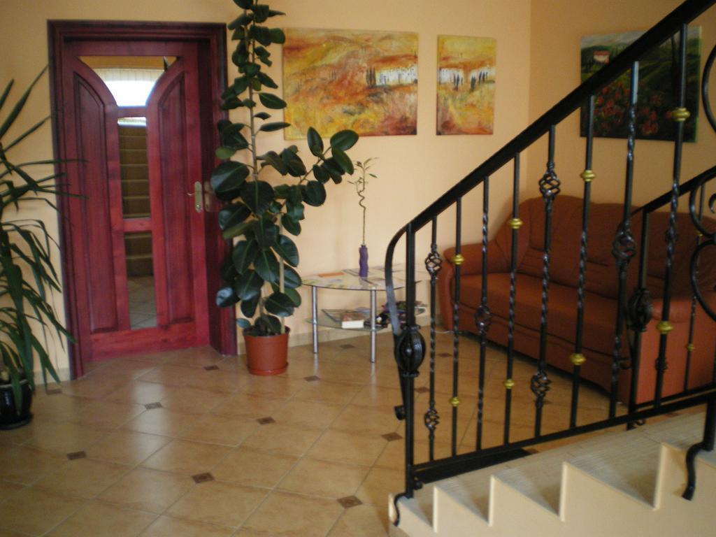 Mediterran-Apartmanok-哈卡尼 外观 照片